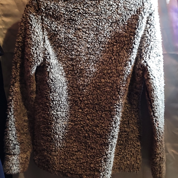 Sweater - Picture 3 of 5
